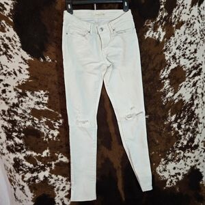 Levi's Women's Off-White Skinny Jeans